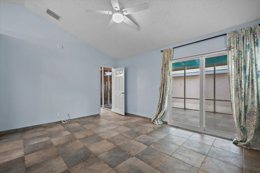 11 Dorchester Circle Palm Beach Gardens FL 33418