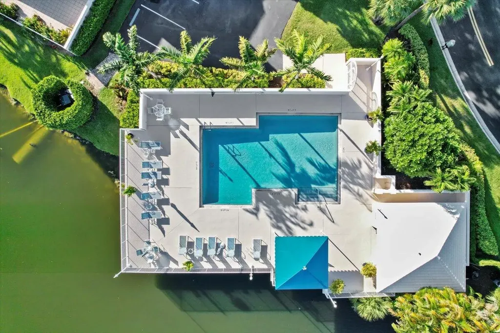 11 Dorchester Circle Palm Beach Gardens FL 33418