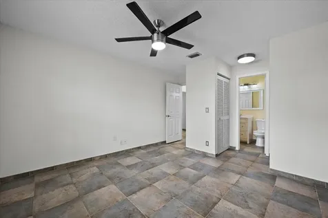 11 Dorchester Circle Palm Beach Gardens FL 33418