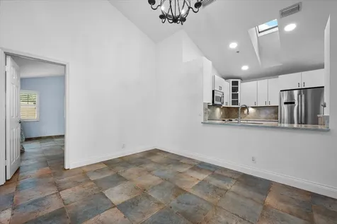 11 Dorchester Circle Palm Beach Gardens FL 33418
