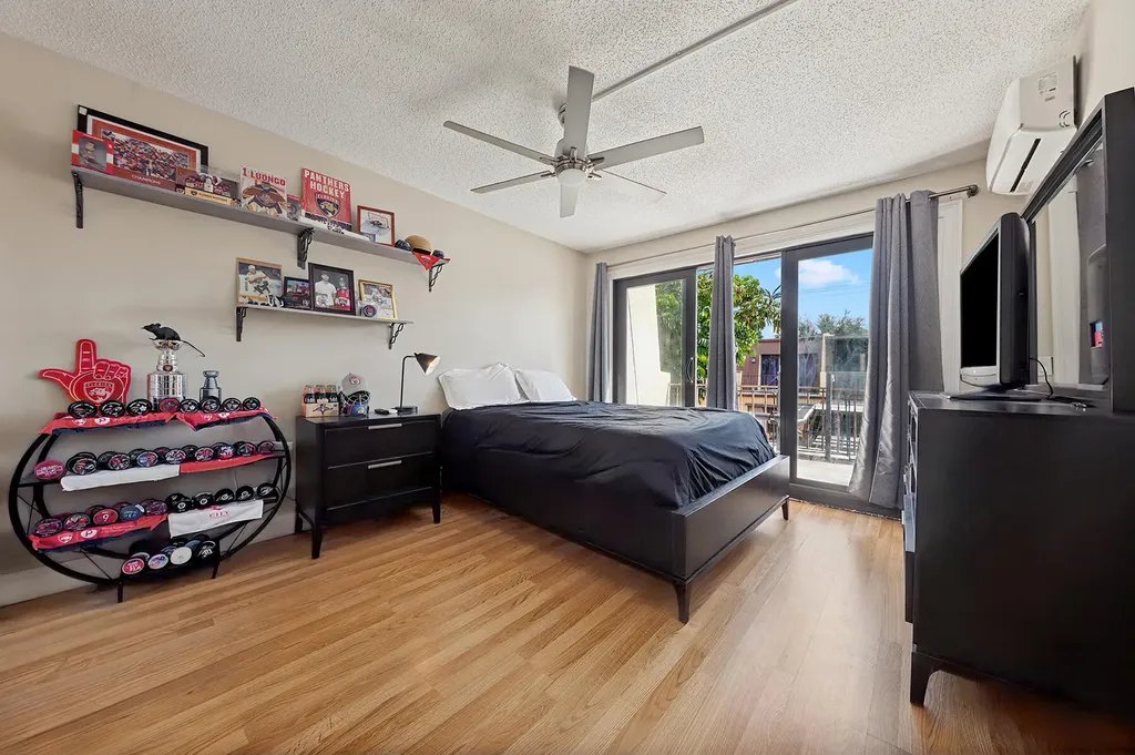 3536 Gardens Drive E Palm Beach Gardens FL 33410