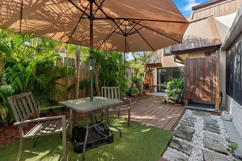 3536 Gardens Drive E Palm Beach Gardens FL 33410