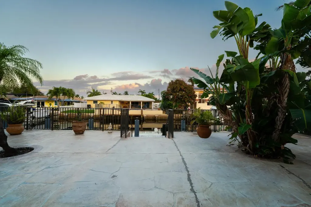 1016 NE 26th Avenue Pompano Beach FL 33062