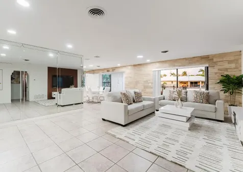 1016 NE 26th Avenue Pompano Beach FL 33062