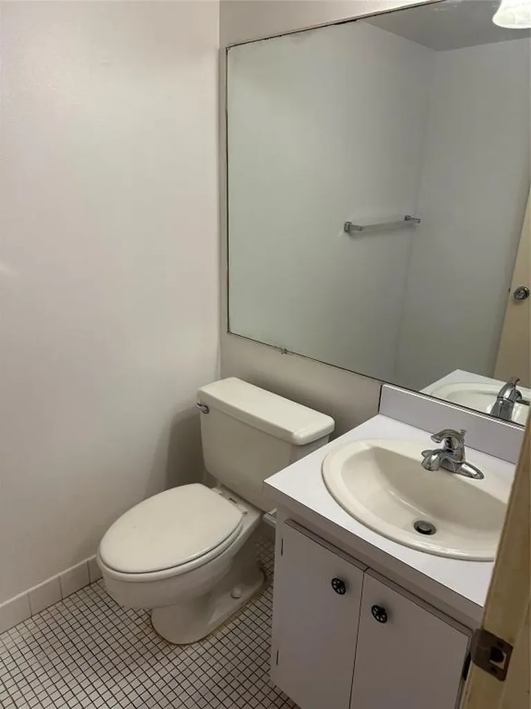 1100 NW 87th Avenue Coral Springs FL 33071