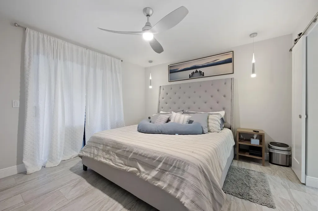 7 Ridge Pointe Drive Boynton Beach FL 33435