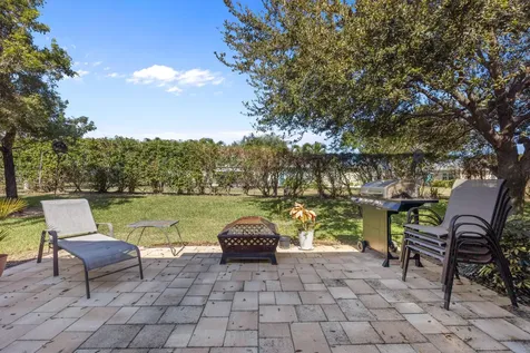 7 Ridge Pointe Drive Boynton Beach FL 33435