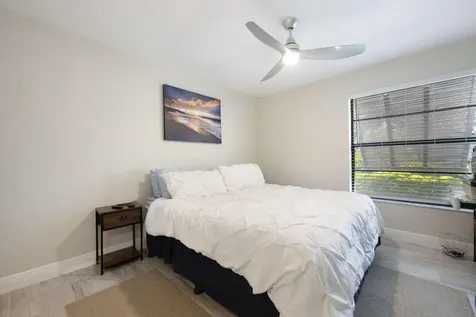 7 Ridge Pointe Drive Boynton Beach FL 33435