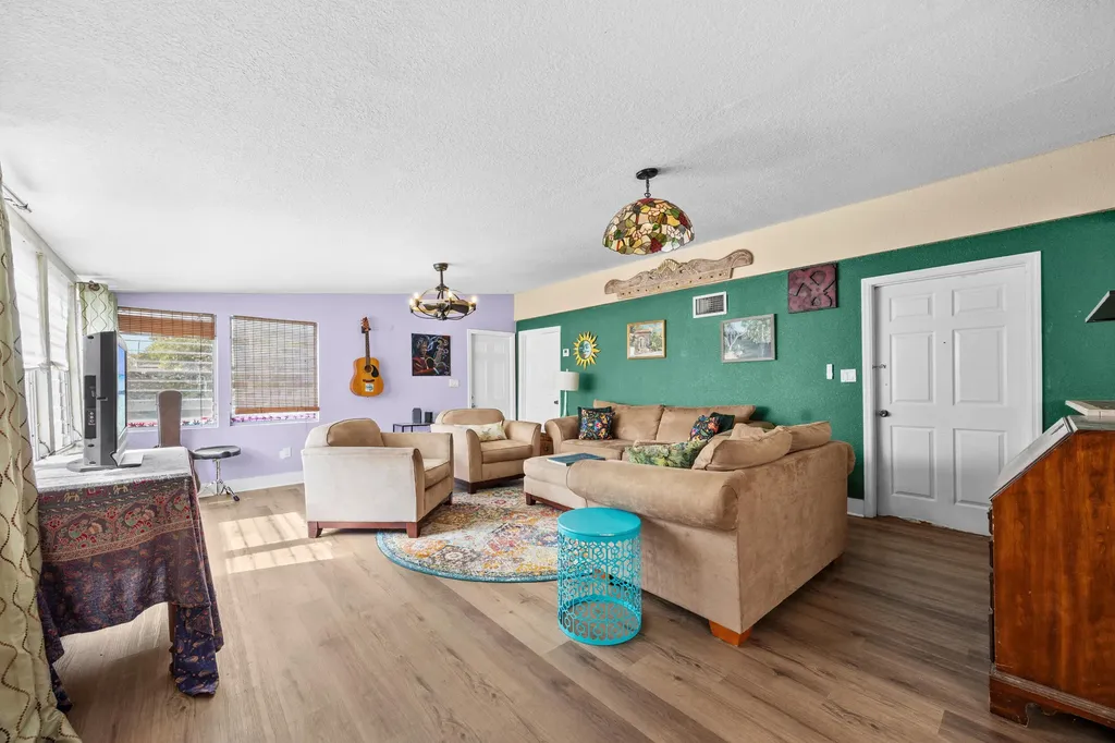 2695 Hayden Drive Palm Springs FL 33461