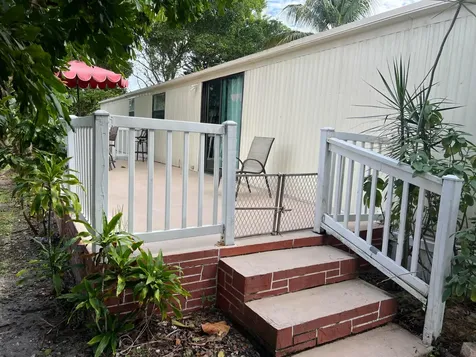 6730 NW 44th Way Coconut Creek FL 33073