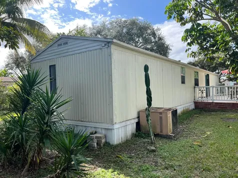 6730 NW 44th Way Coconut Creek FL 33073