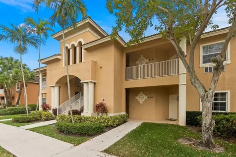 8419 Mulligan Circle Port St Lucie FL 34986