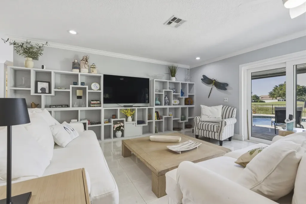 11257 Wingfoot Drive Boynton Beach FL 33437