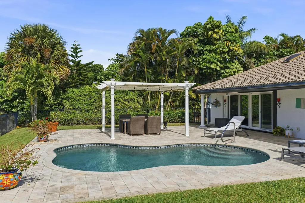 11257 Wingfoot Drive Boynton Beach FL 33437