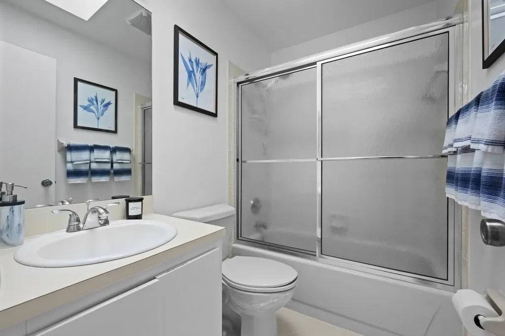 2 Ridge Pointe Drive Boynton Beach FL 33435