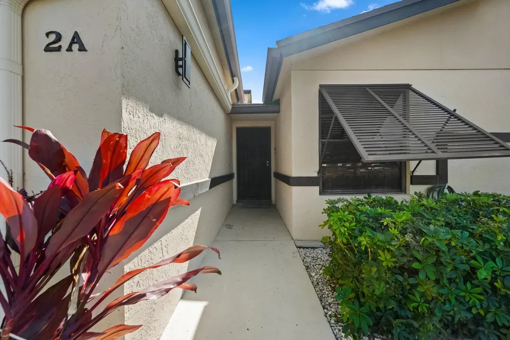 2 Ridge Pointe Drive Boynton Beach FL 33435