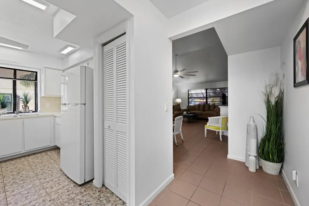 2 Ridge Pointe Drive Boynton Beach FL 33435