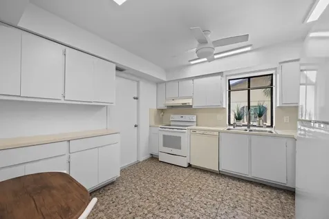 2 Ridge Pointe Drive Boynton Beach FL 33435