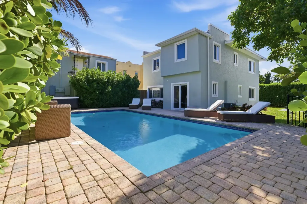921 Ortega Road West Palm Beach FL 33405