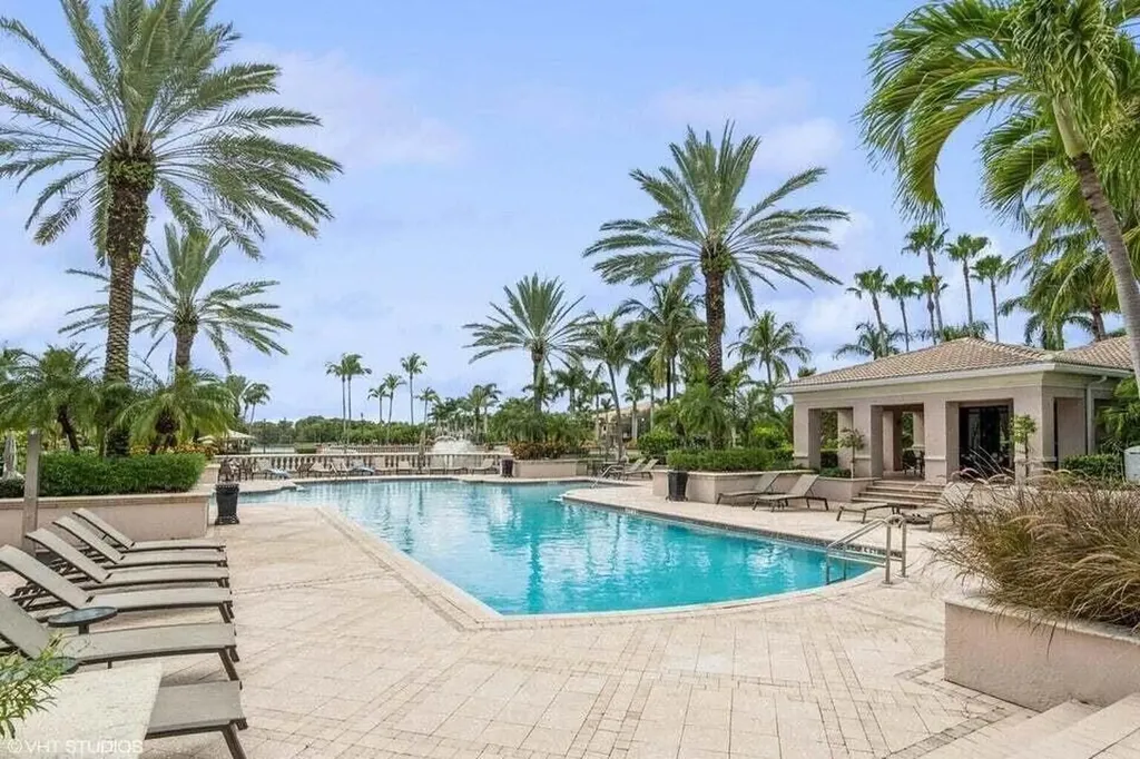 2725 Anzio Court Palm Beach Gardens FL 33410