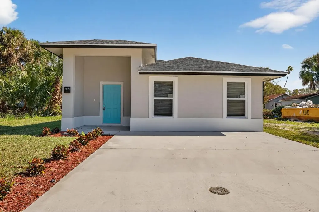 706 Dundas Court Fort Pierce FL 34950