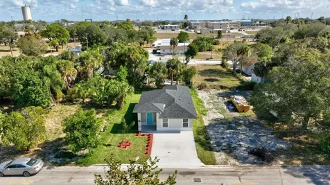 706 Dundas Court Fort Pierce FL 34950