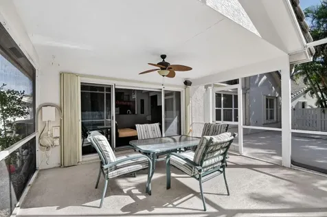 2725 Pointe Circle Greenacres FL 33413