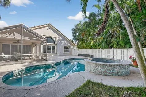 2725 Pointe Circle Greenacres FL 33413