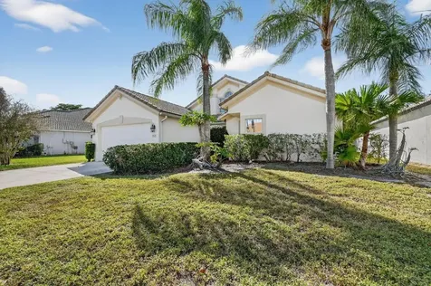 2725 Pointe Circle Greenacres FL 33413