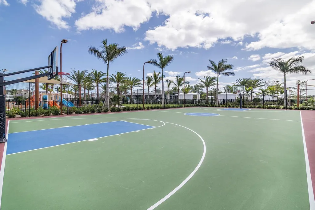 7037 Edison Place Palm Beach Gardens FL 33418