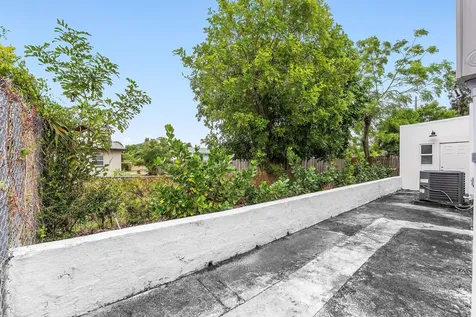 709 SW 9th Court Delray Beach FL 33444