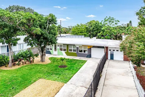 709 SW 9th Court Delray Beach FL 33444
