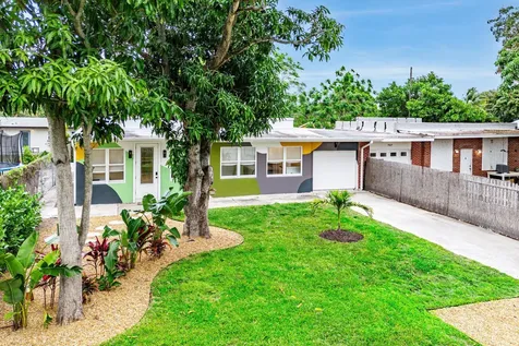 709 SW 9th Court Delray Beach FL 33444