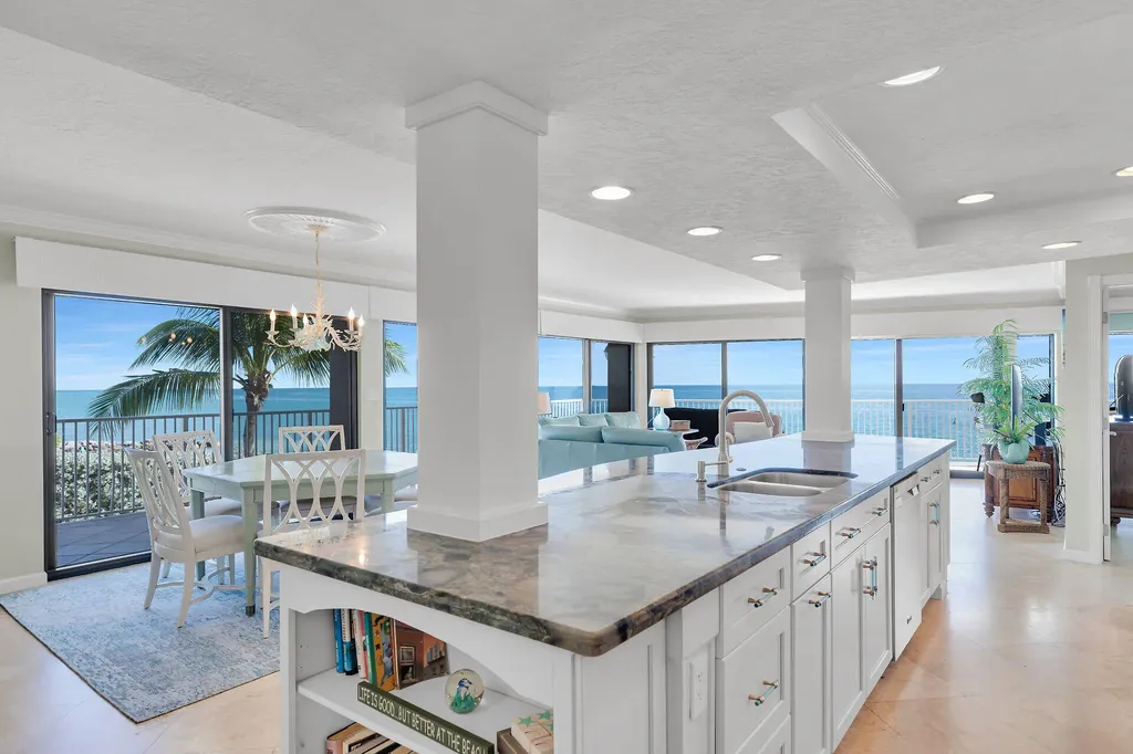 1133 W Ocean Drive Key Colony Beach FL 33050