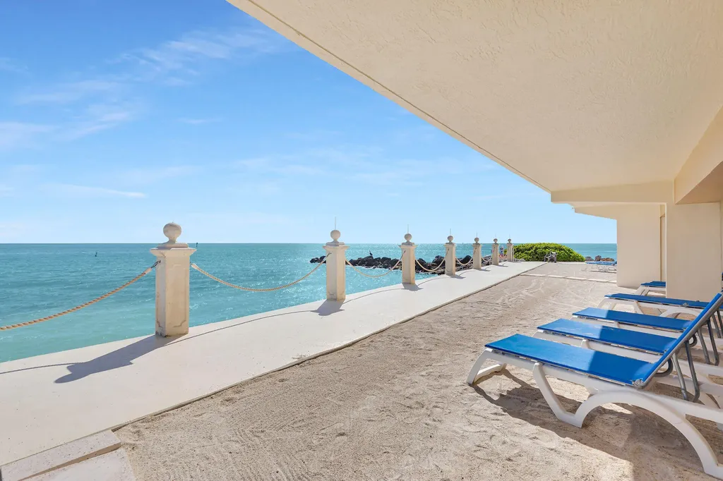 1133 W Ocean Drive Key Colony Beach FL 33050