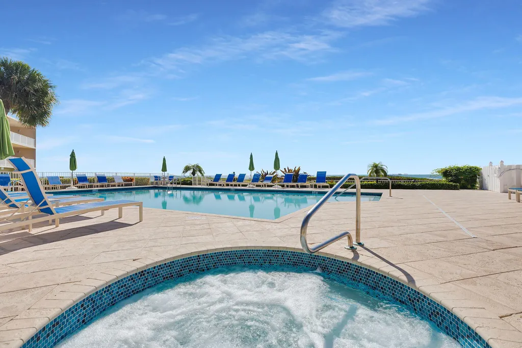 1133 W Ocean Drive Key Colony Beach FL 33050