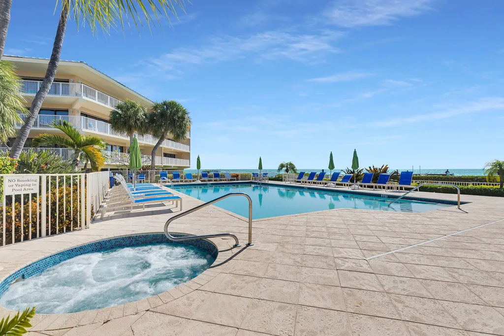 1133 W Ocean Drive Key Colony Beach FL 33050