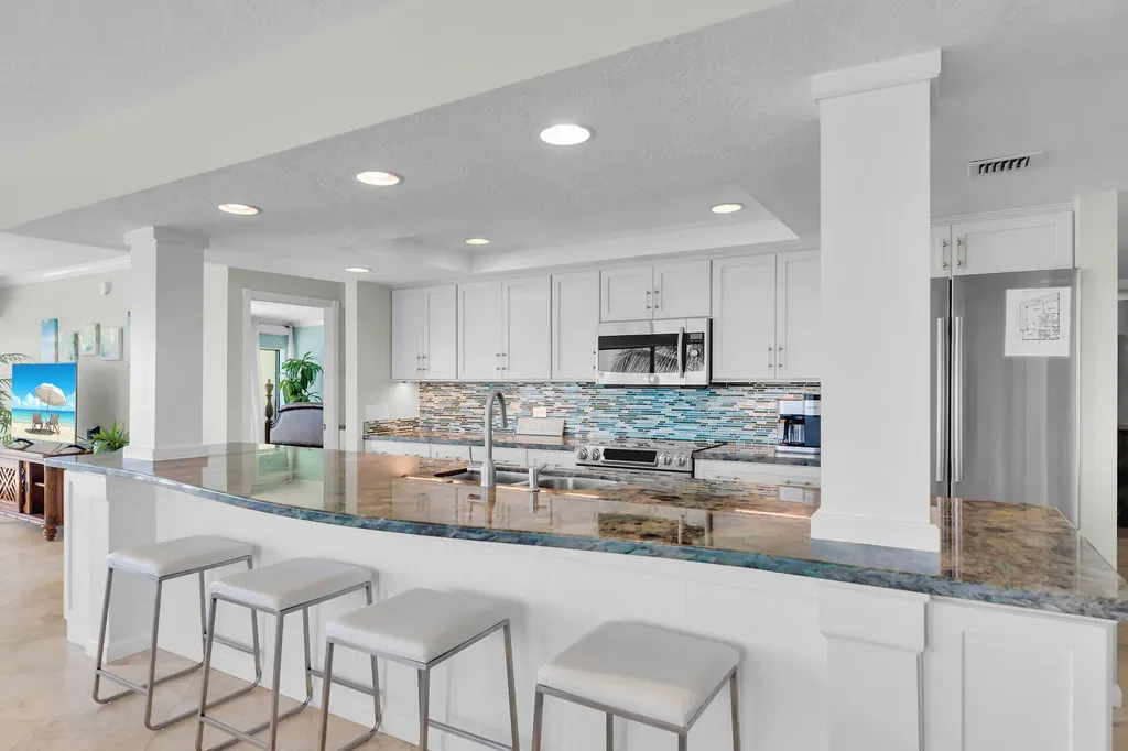 1133 W Ocean Drive Key Colony Beach FL 33050