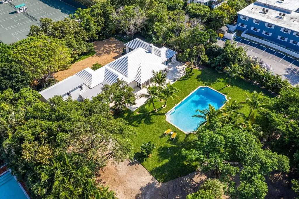 1008 N Ocean Boulevard Gulf Stream FL 33483