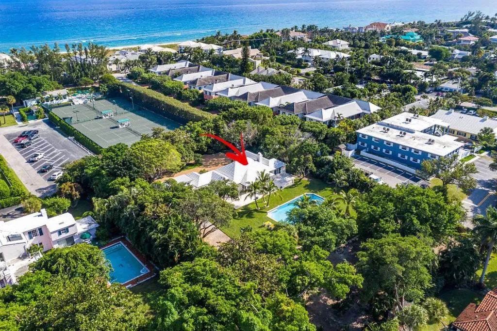 1008 N Ocean Boulevard Gulf Stream FL 33483