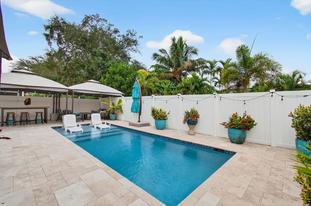 10679 Palm Spring Drive Boca Raton FL 33428