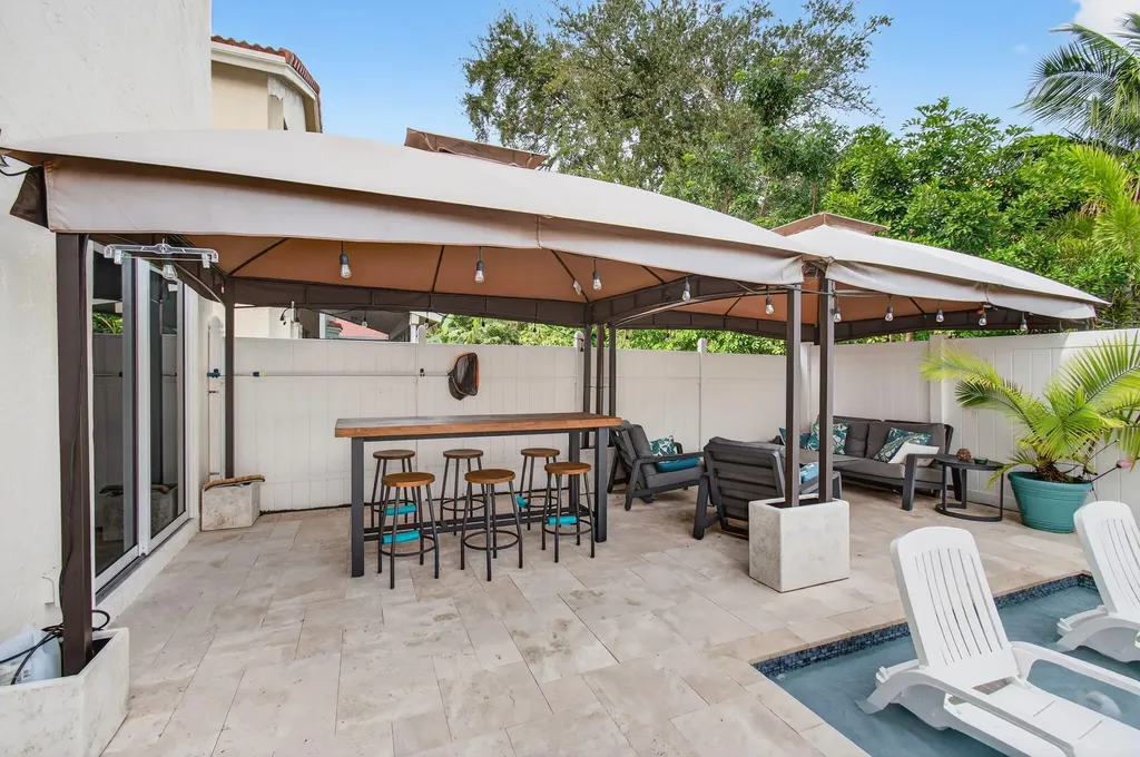 10679 Palm Spring Drive Boca Raton FL 33428