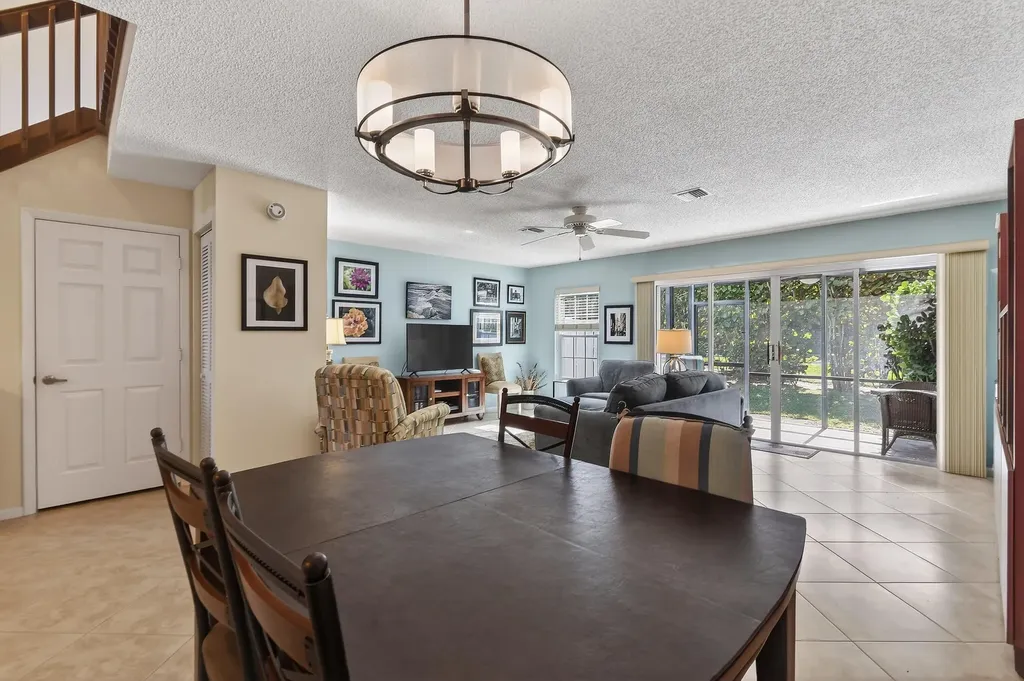 818 Ocean Dunes Circle Jupiter FL 33477