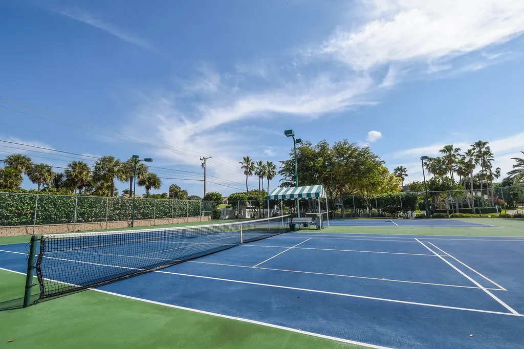 818 Ocean Dunes Circle Jupiter FL 33477