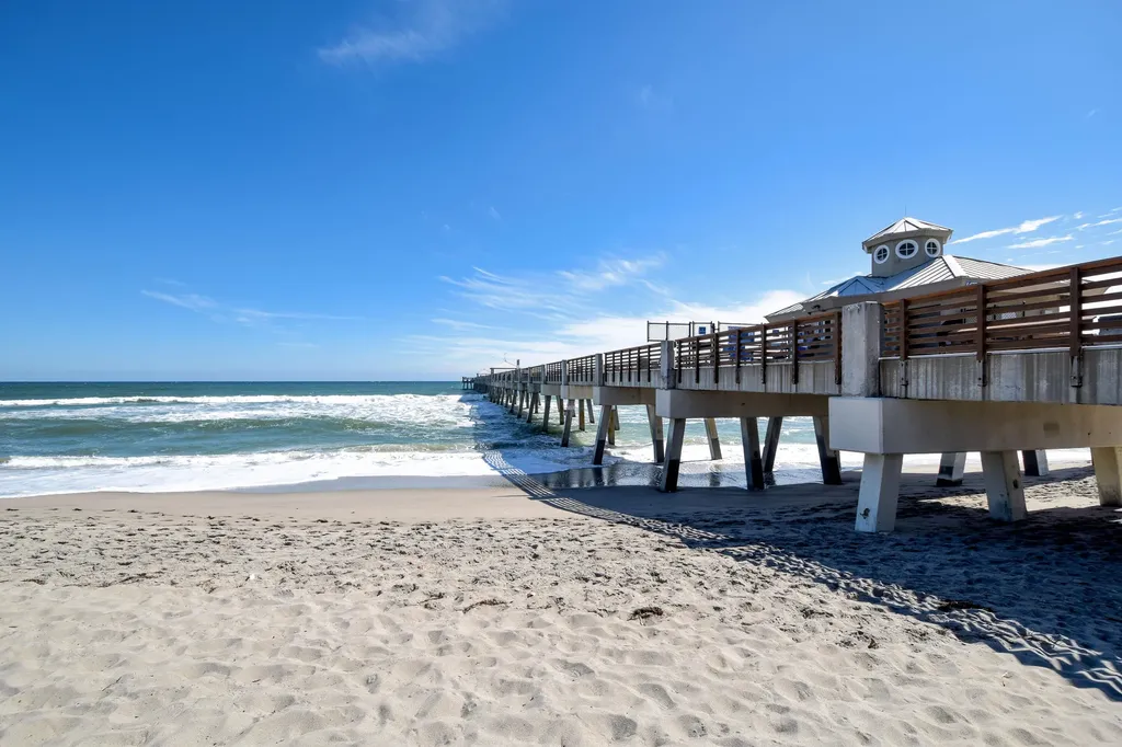 818 Ocean Dunes Circle Jupiter FL 33477