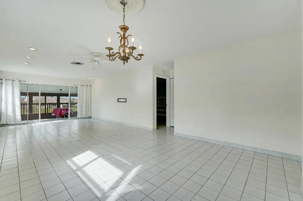 13679 Date Palm Court Delray Beach FL 33484
