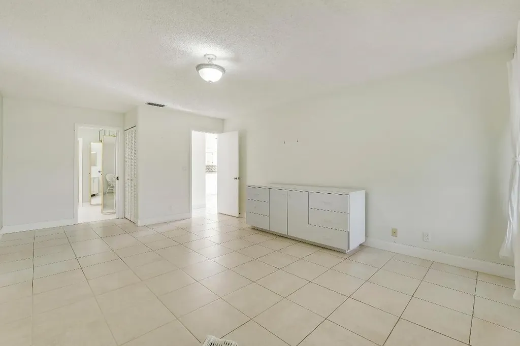 13679 Date Palm Court Delray Beach FL 33484
