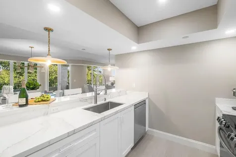 100 SE 5th Avenue Boca Raton FL 33432