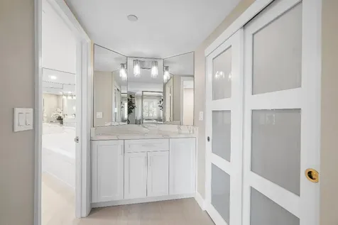 100 SE 5th Avenue Boca Raton FL 33432