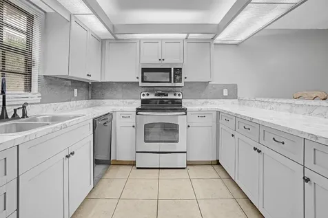 7437 SE Jamestown Terrace Hobe Sound FL 33455